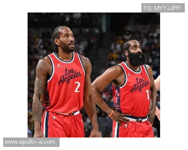 2008年火箭与湖人对决回顾：经典时刻与激烈竞争的篮球盛宴